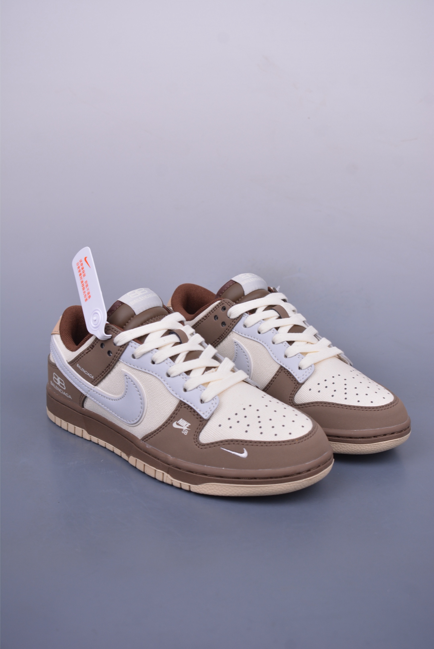 Balenciaga x Nike SB Dunk Low sneakers Coffee White XD1588-201