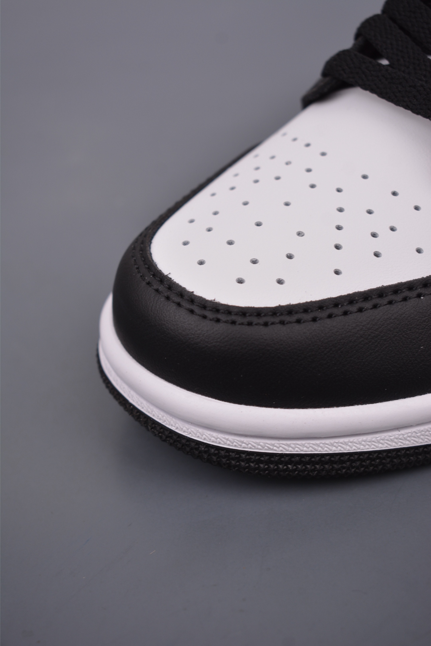 Nike Wmns Air Jordan 1 Low GS Black White Purple HJ5911-105
