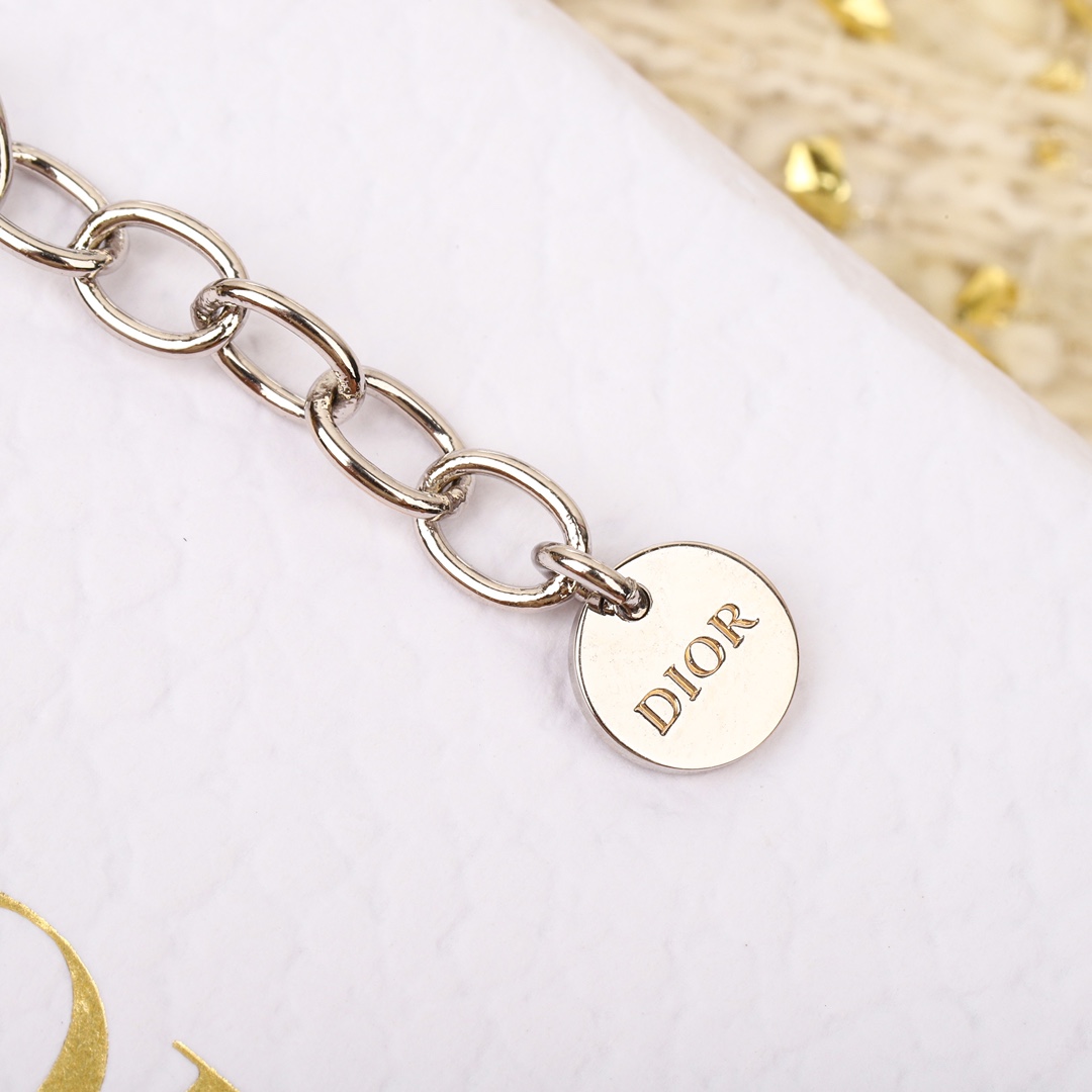 Dior 3-layer beaded diamond bracelet