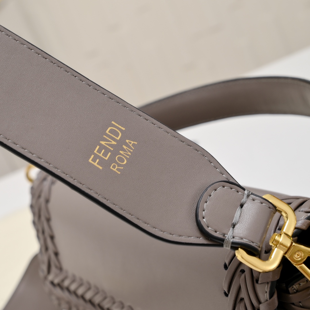 FENDI Baguette Medium Handbag 7714