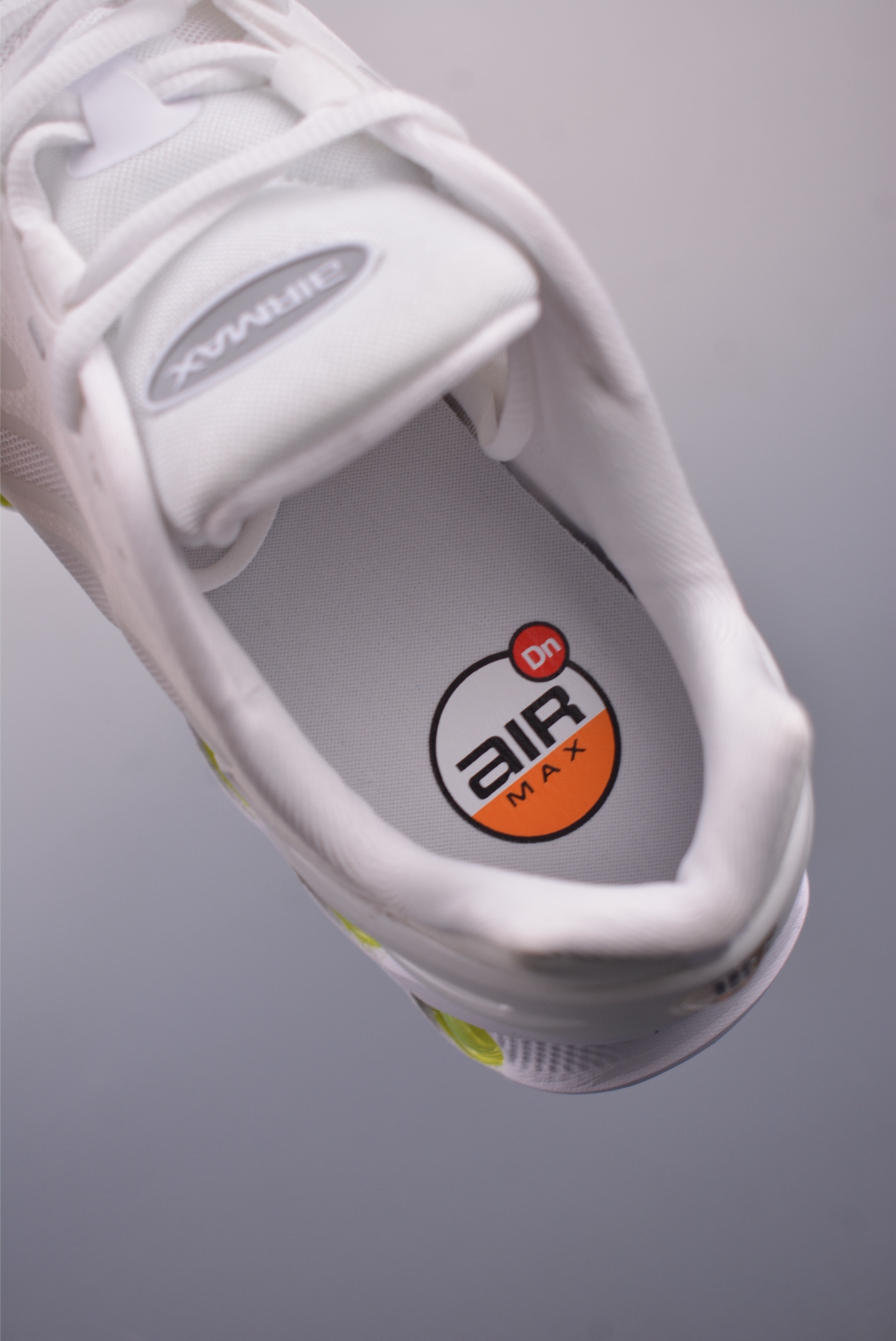 Nike Air Max DN8 running shoes White Green FQ7860-038