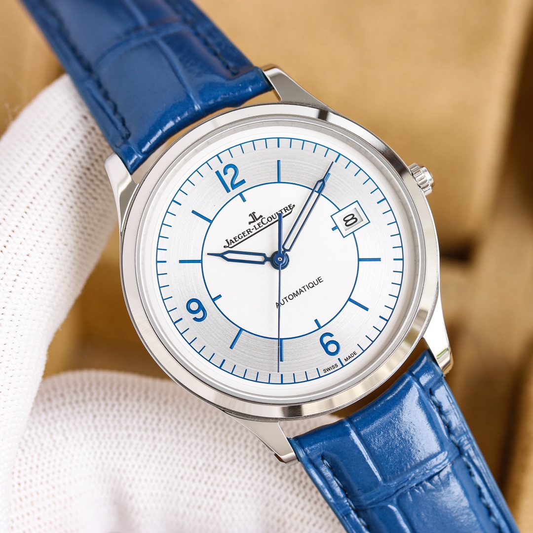 Jaeger-LeCoultre Master Ultra-Thin sector dial