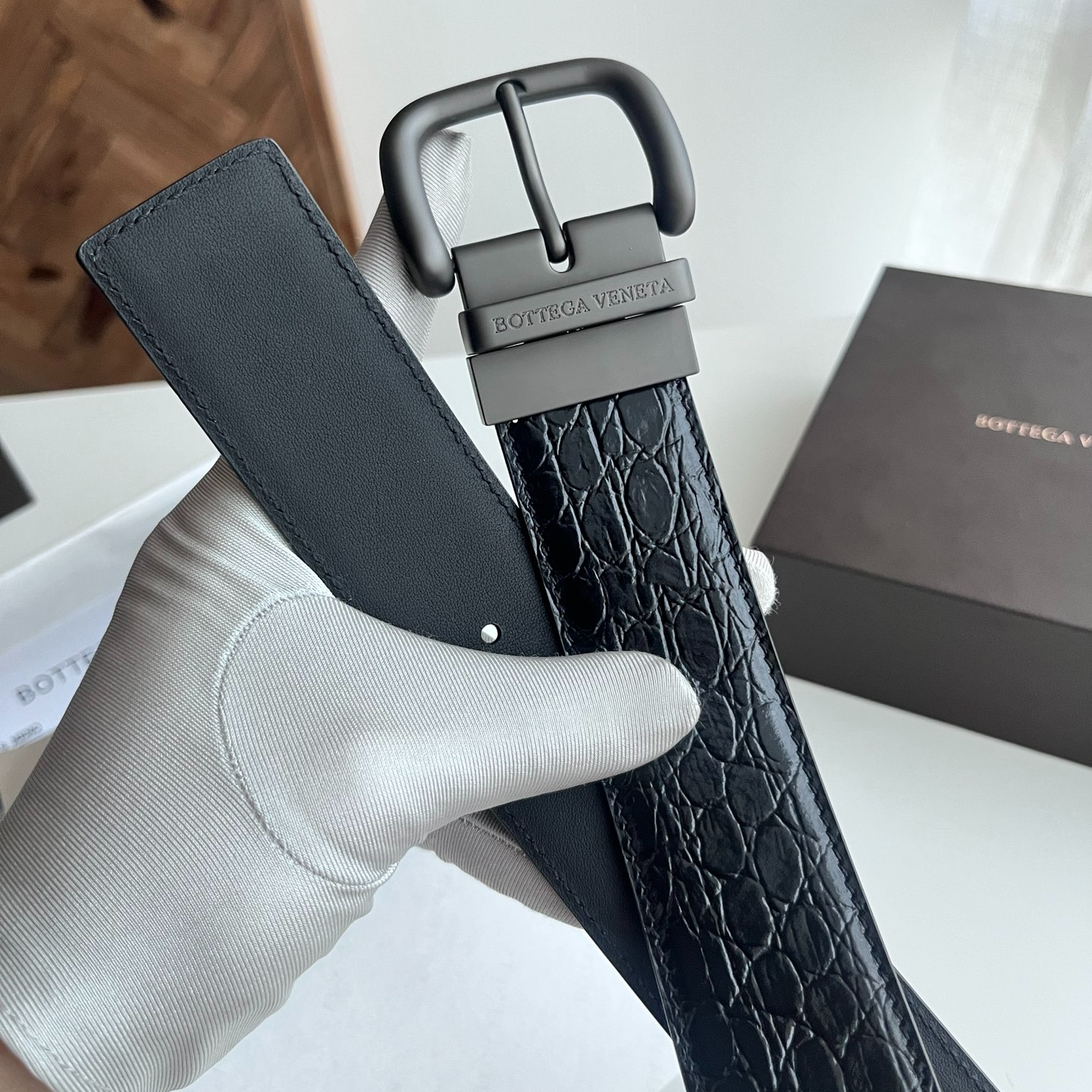 Bottega Veneta crocodile leather double-sided belt width 4.0cm