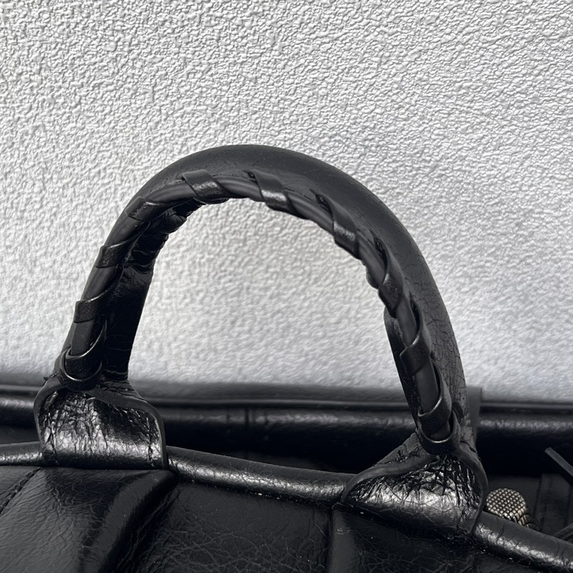 Balenciaga le cagole rivet school bag