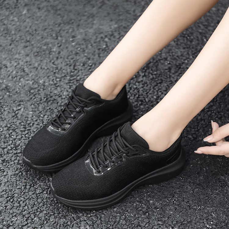 Women's Flying Woven Fashion Casual Sneakers