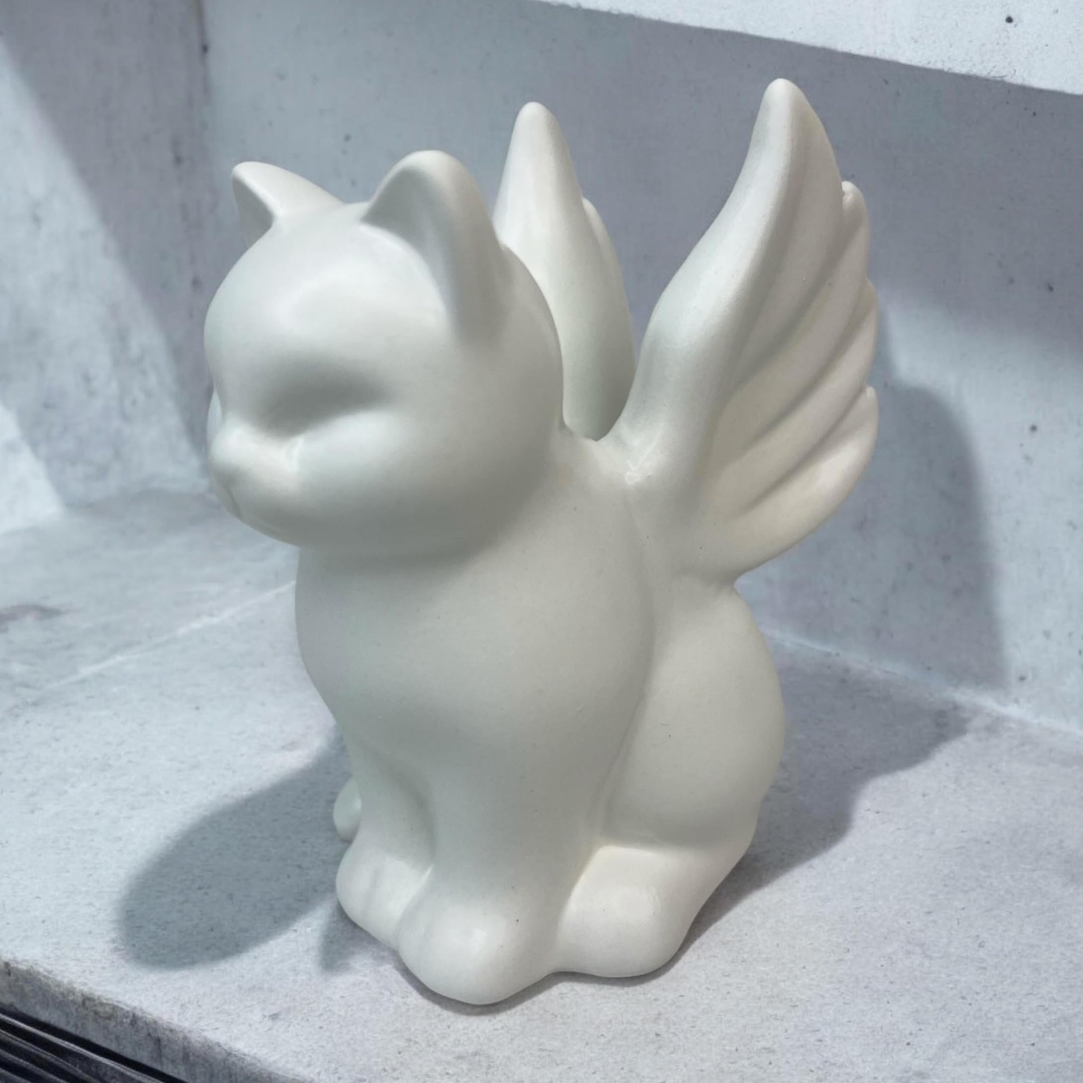 Resin Angel Pet Figurine – A Heartfelt Memorial Keepsake 🐾✨