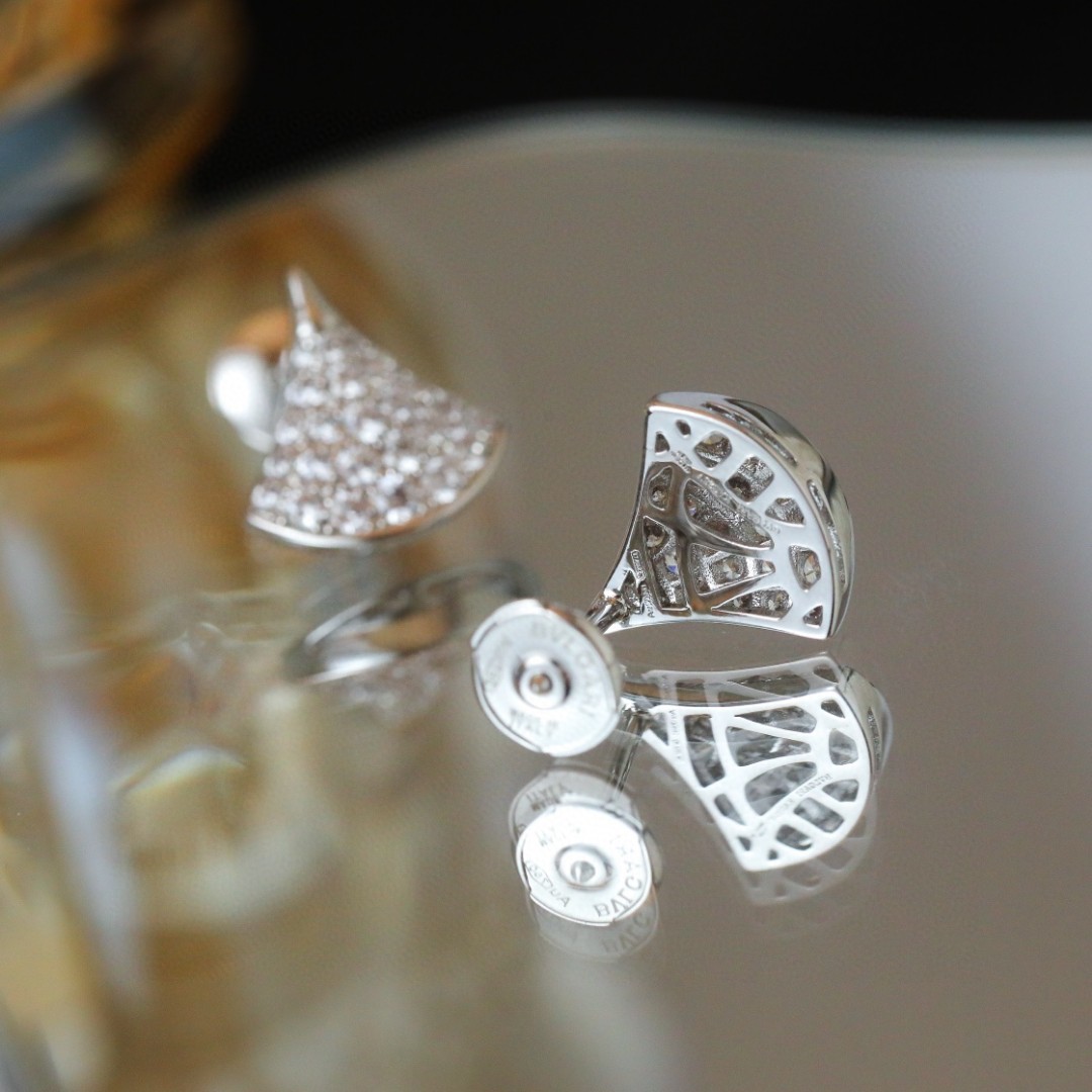 Bulgari full diamond fan-shaped earrings