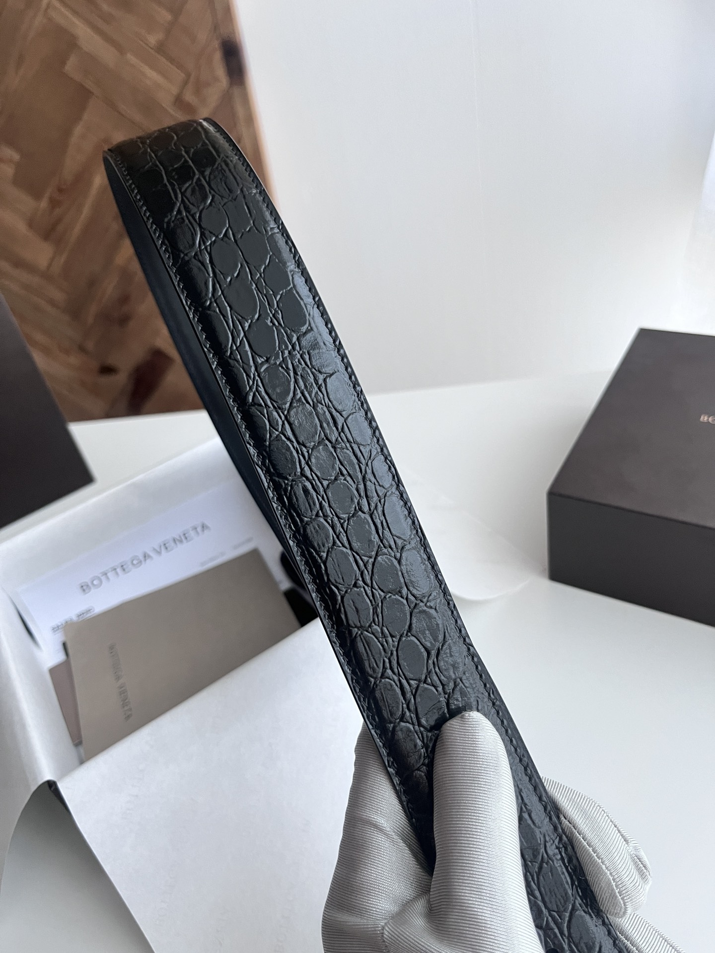 Bottega Veneta crocodile leather double-sided belt width 4.0cm