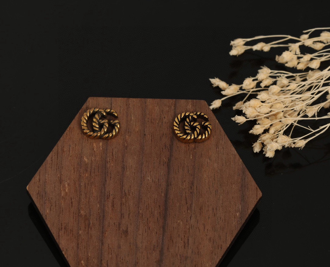 GUCCi GG distressed earrings