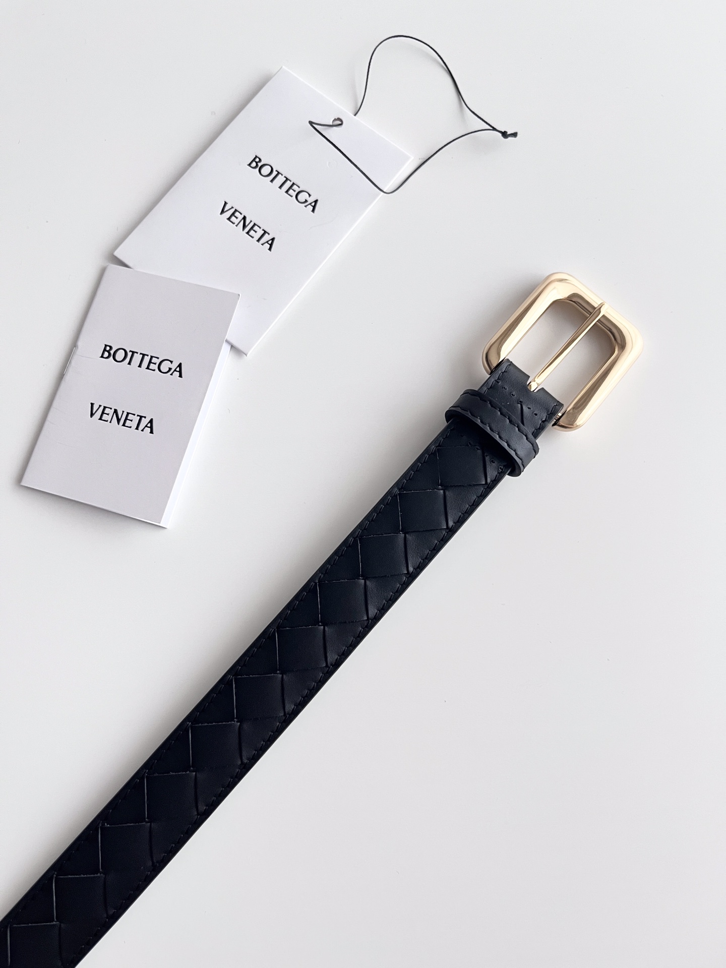 Bottega Veneta intreccio woven cowhide double-sided waistband with a width of 2.0cm