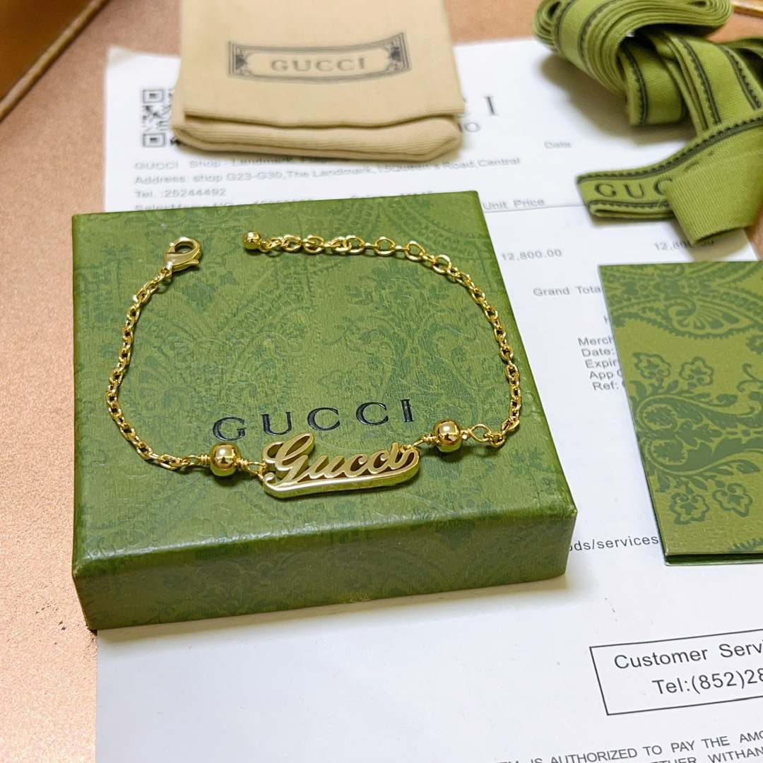 Gucci Font Gold Bracelet