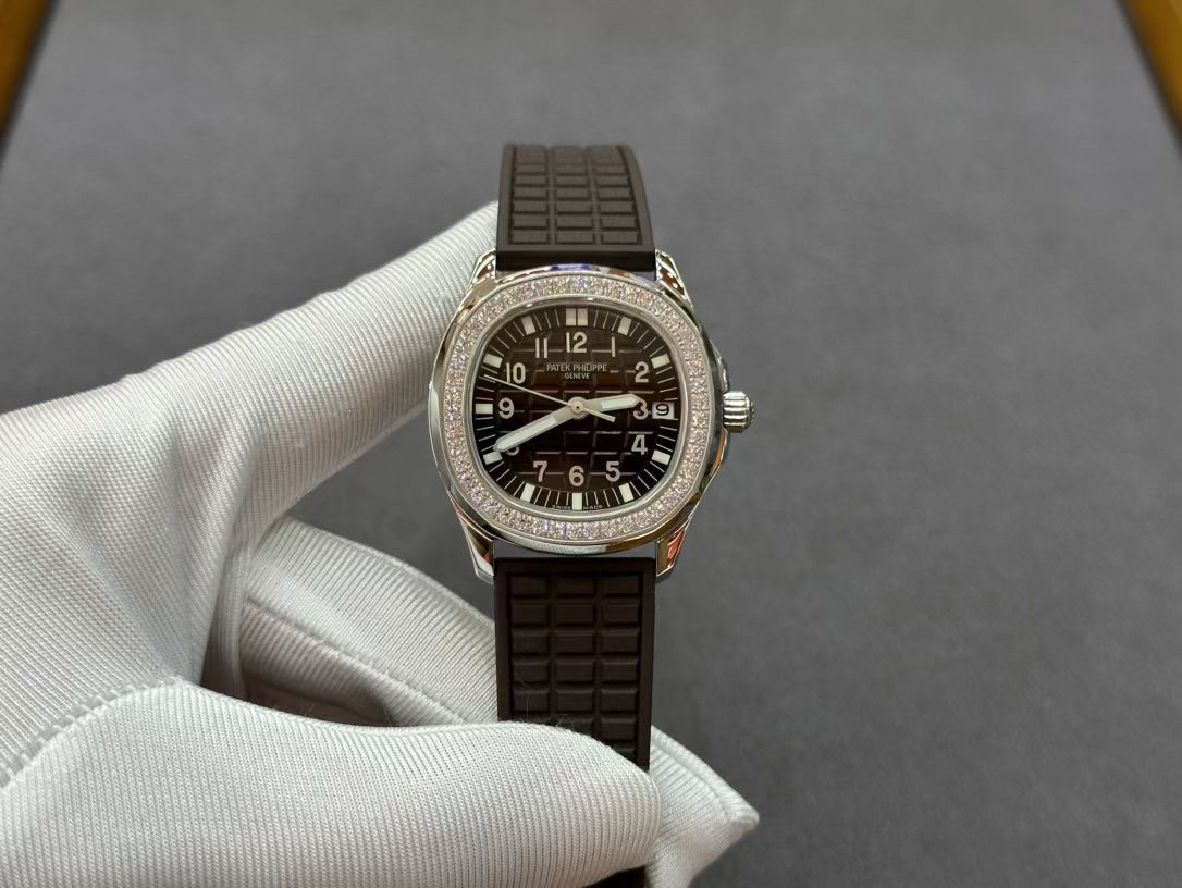Patek Philippe Factory New AQUANAUT Series
