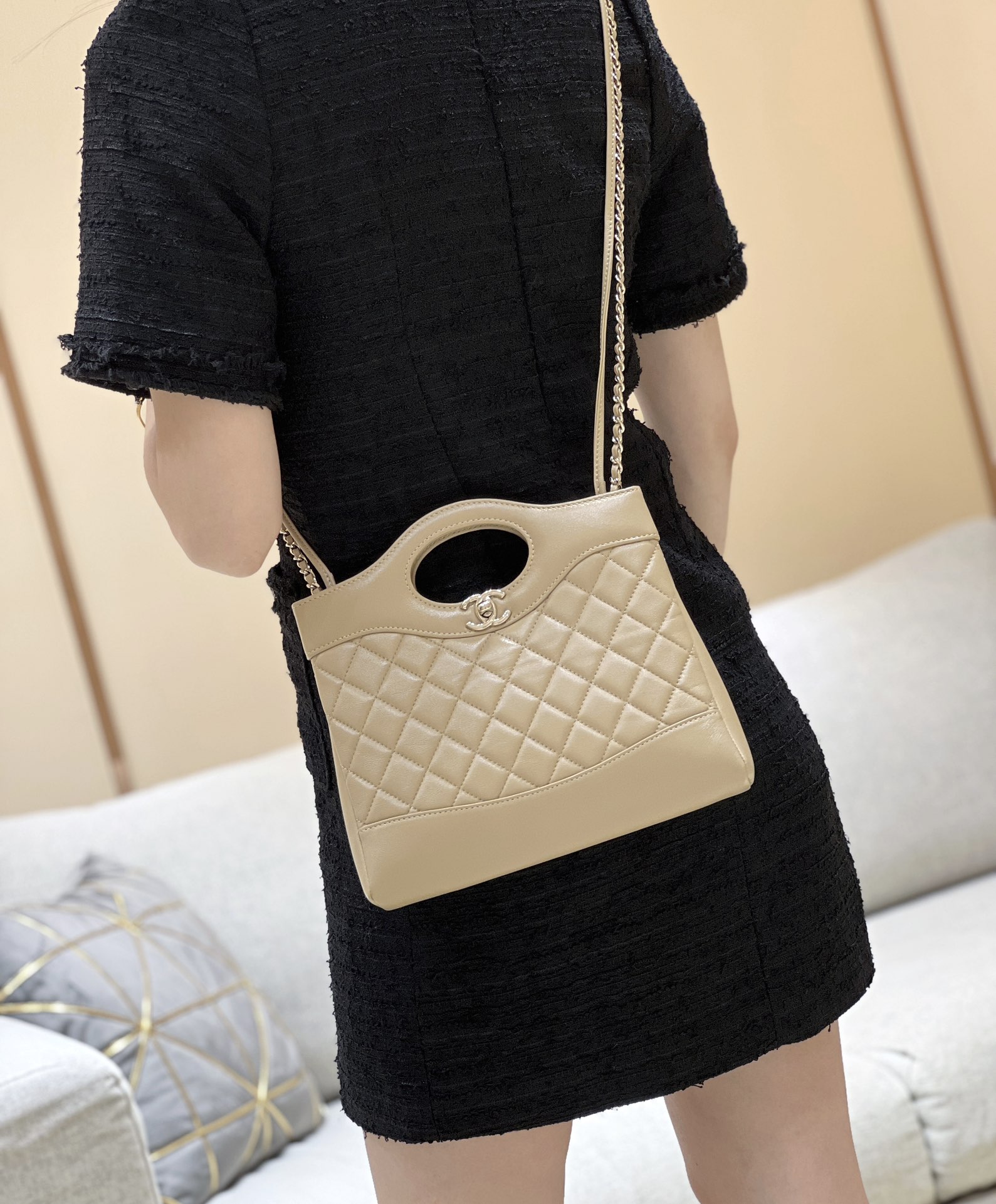 Chanel 24S mini 31bag AS4133 00148
