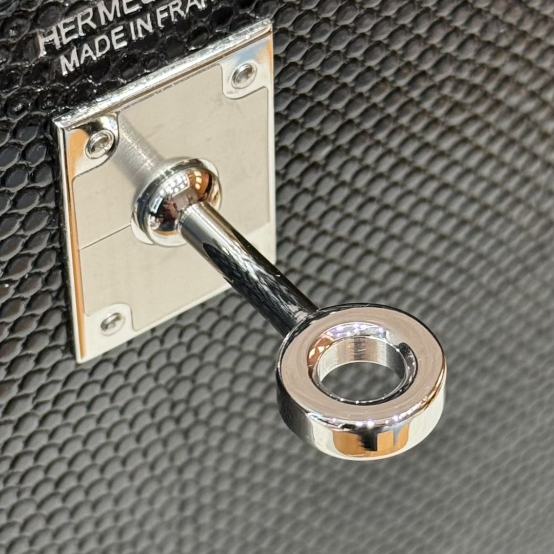 Hermes Kelly Danse 89noir Handbag (Handmade to order)