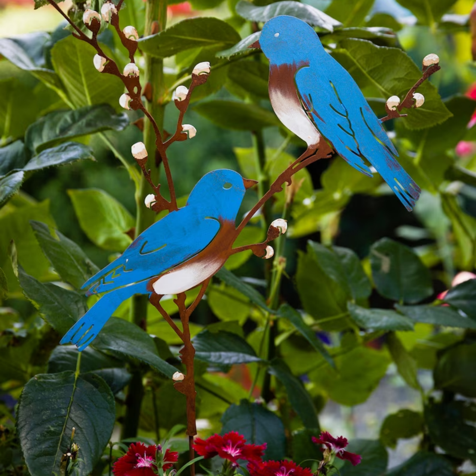 Hand painted metal bird metal garden art decoration on spring willow garden stake