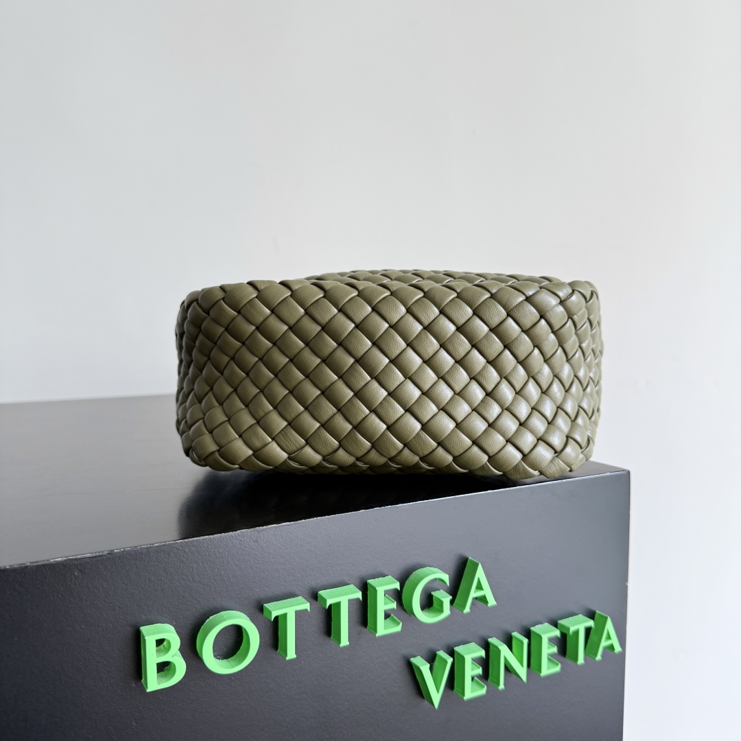 Bottega Veneta Cobble Mini Bag 805739