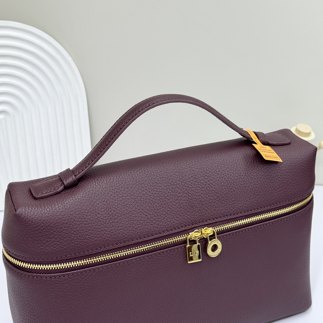 Loro Piana Extra poet L27 Clutch FAI8511