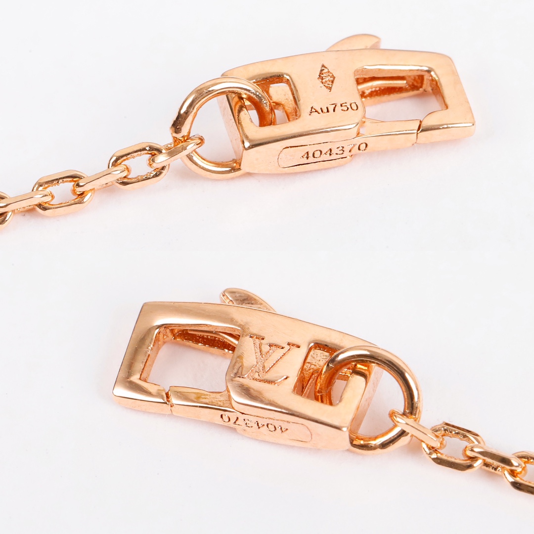 Louis Vuitton five flower bracelet