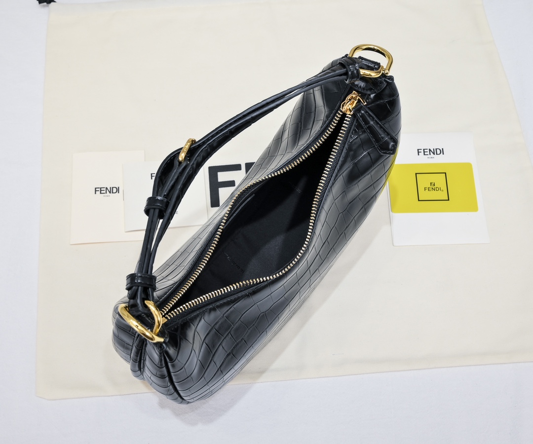 FENDI gray underarm large bag 2196