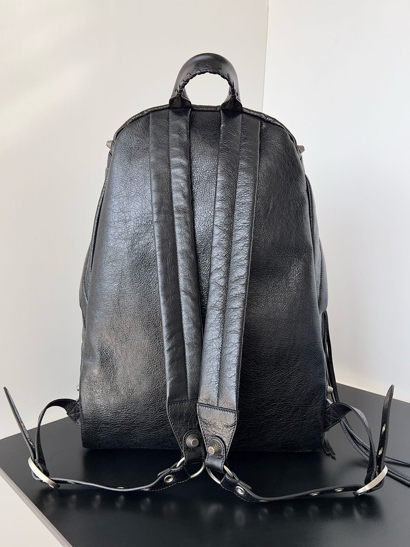 Balenciaga le cagole series rivet backpack