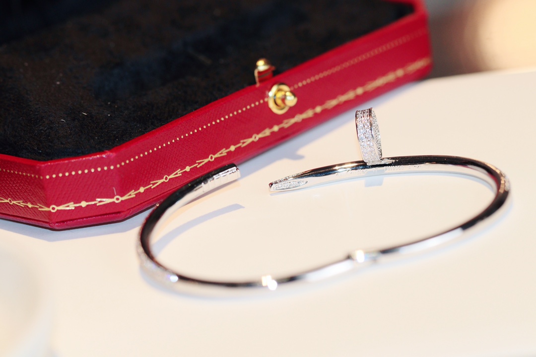Cartier thick nail diamond bracelet
