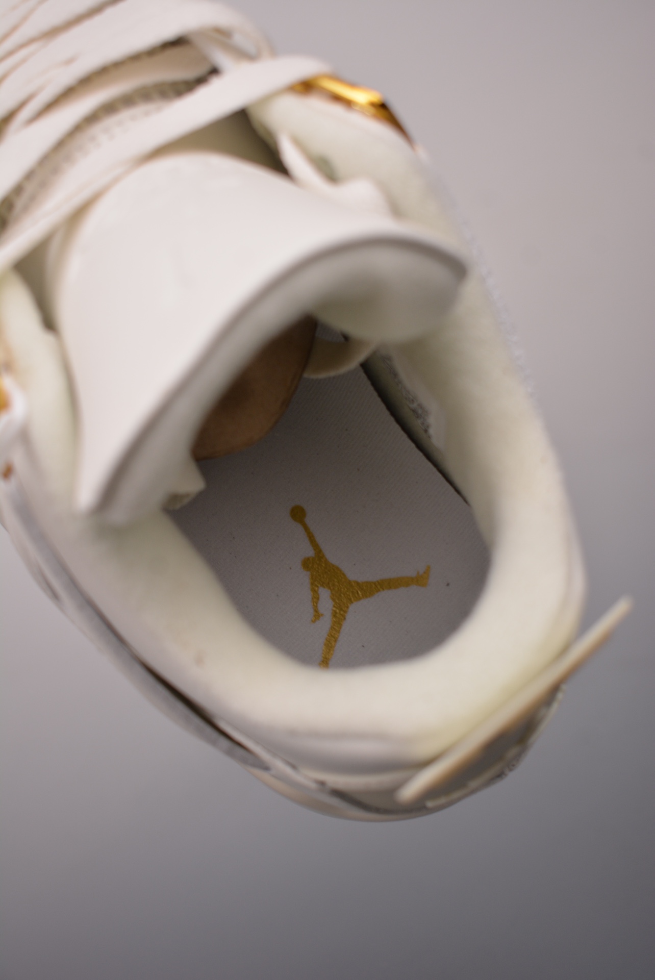 Air Jordan 4 OG Sail Metallic Gold Panda AQ9129-170