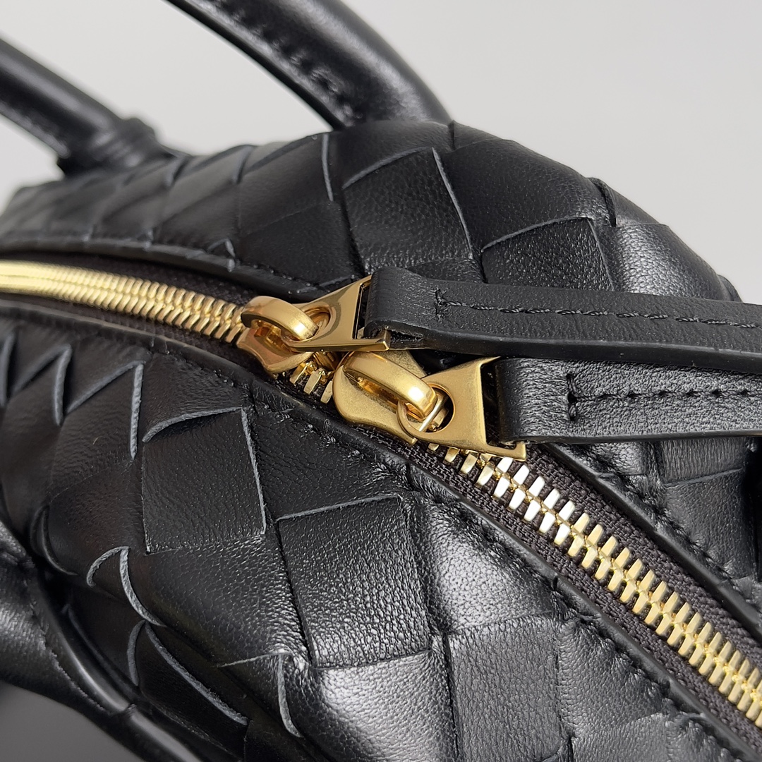 Bottega Veneta 2024 Spring Get Away Small Square Bag 776736