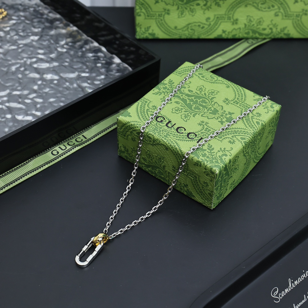 Gucci Link to Love series rose gold chain necklace