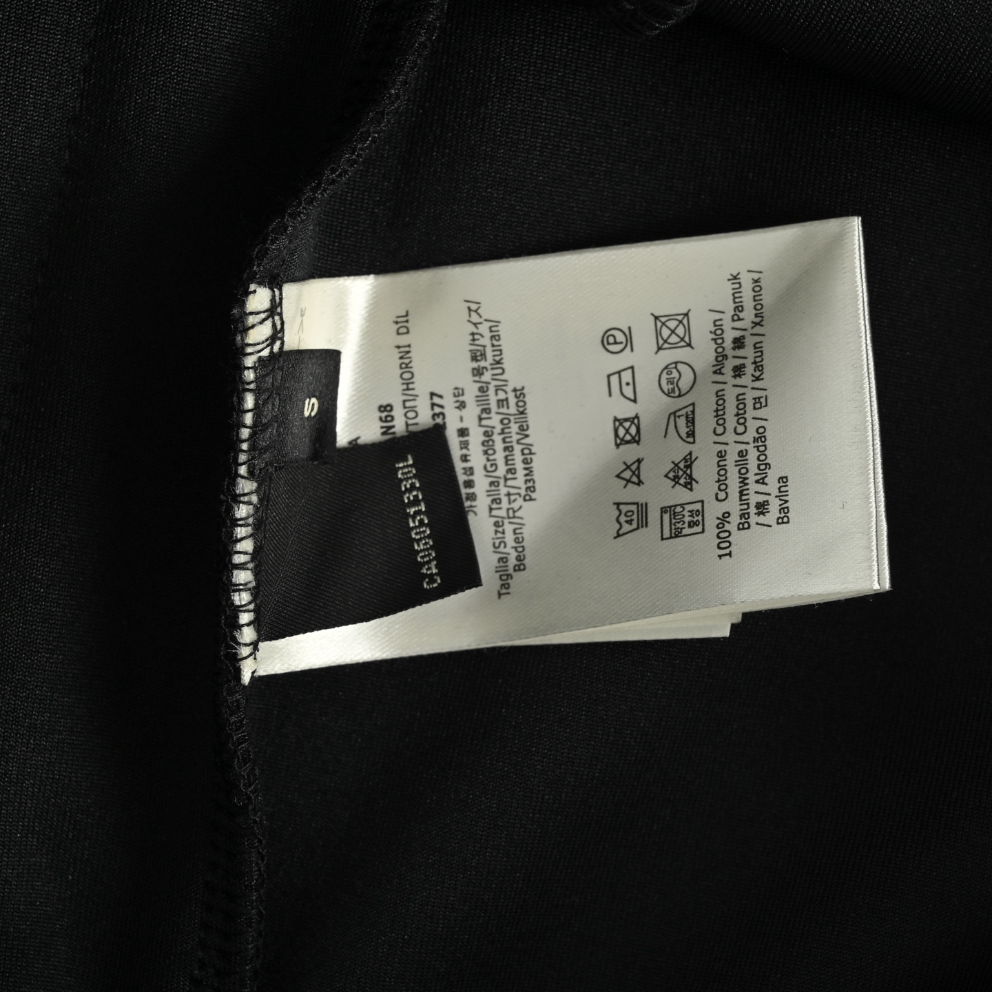 Fendi 25ss laminated zipper pockets with double F shorts