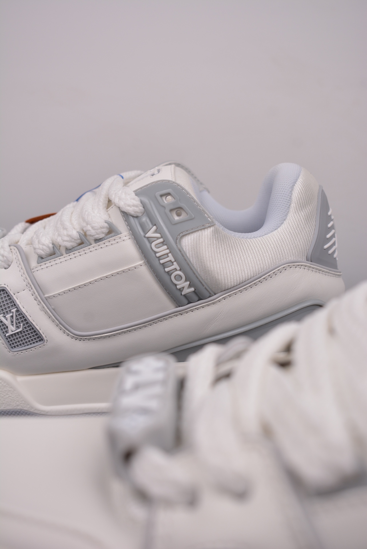 Louis Vuitton Trainer Maxi Low Sneaker White Grey 1ACPPQ