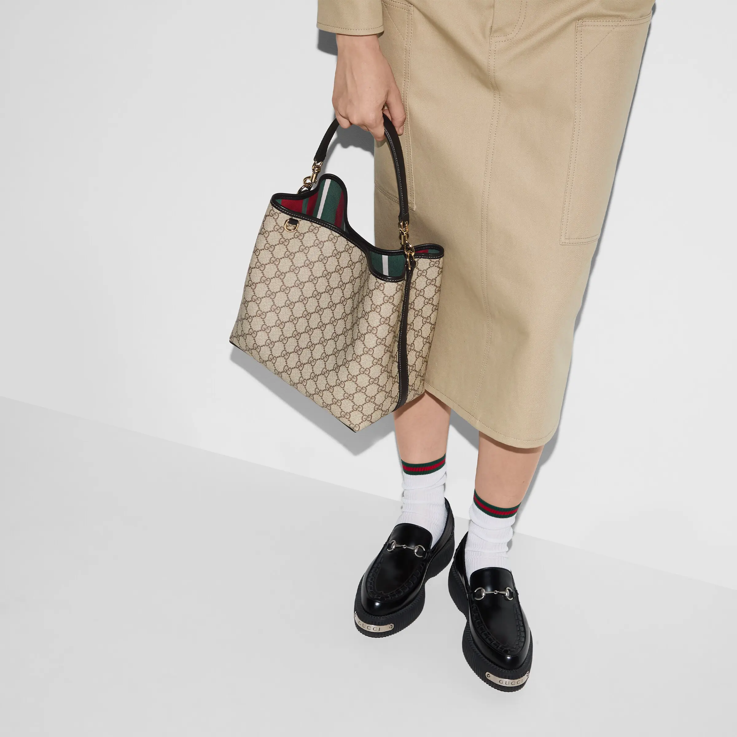 Gucci GG Emblem Medium Bucket Bag815103 FAD6L 9741