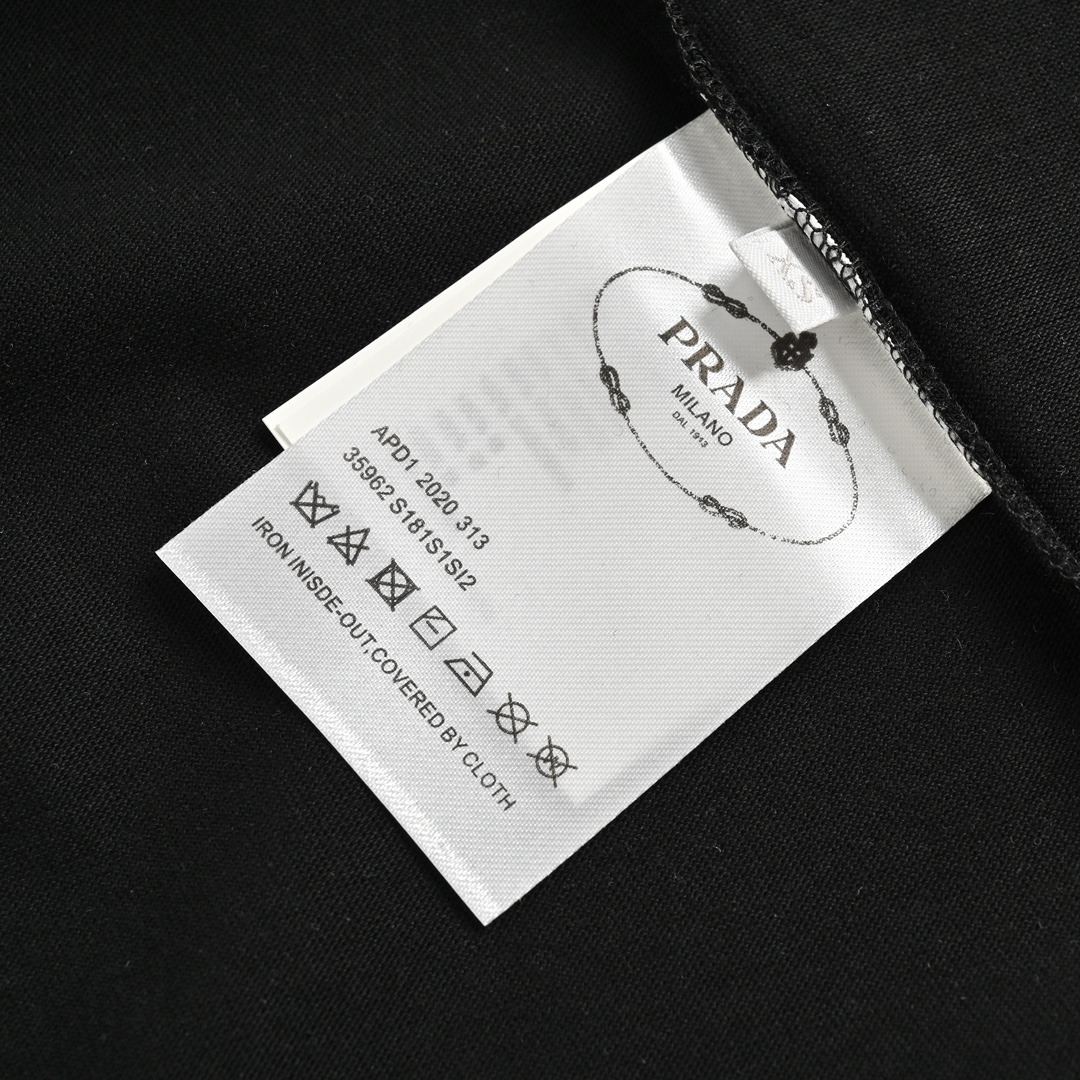 Prada 24ss triangle logo print short sleeves
