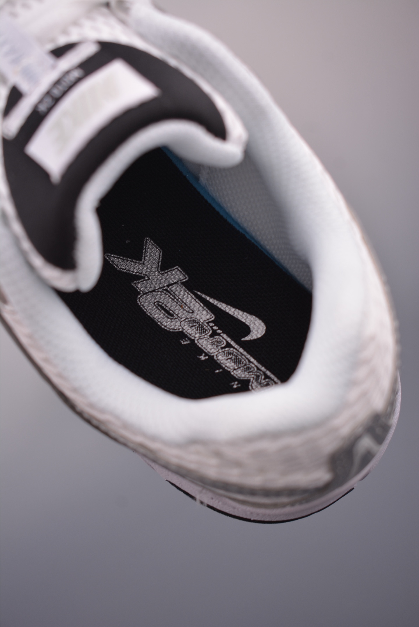 Nike Air Max Moto 2K 