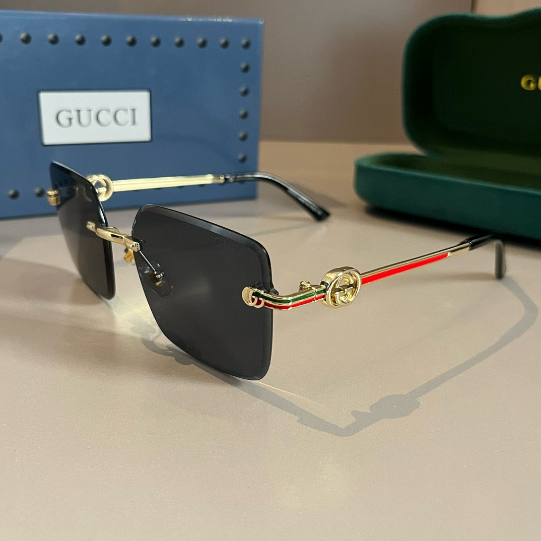 Gucci Square Frame Sunglasses