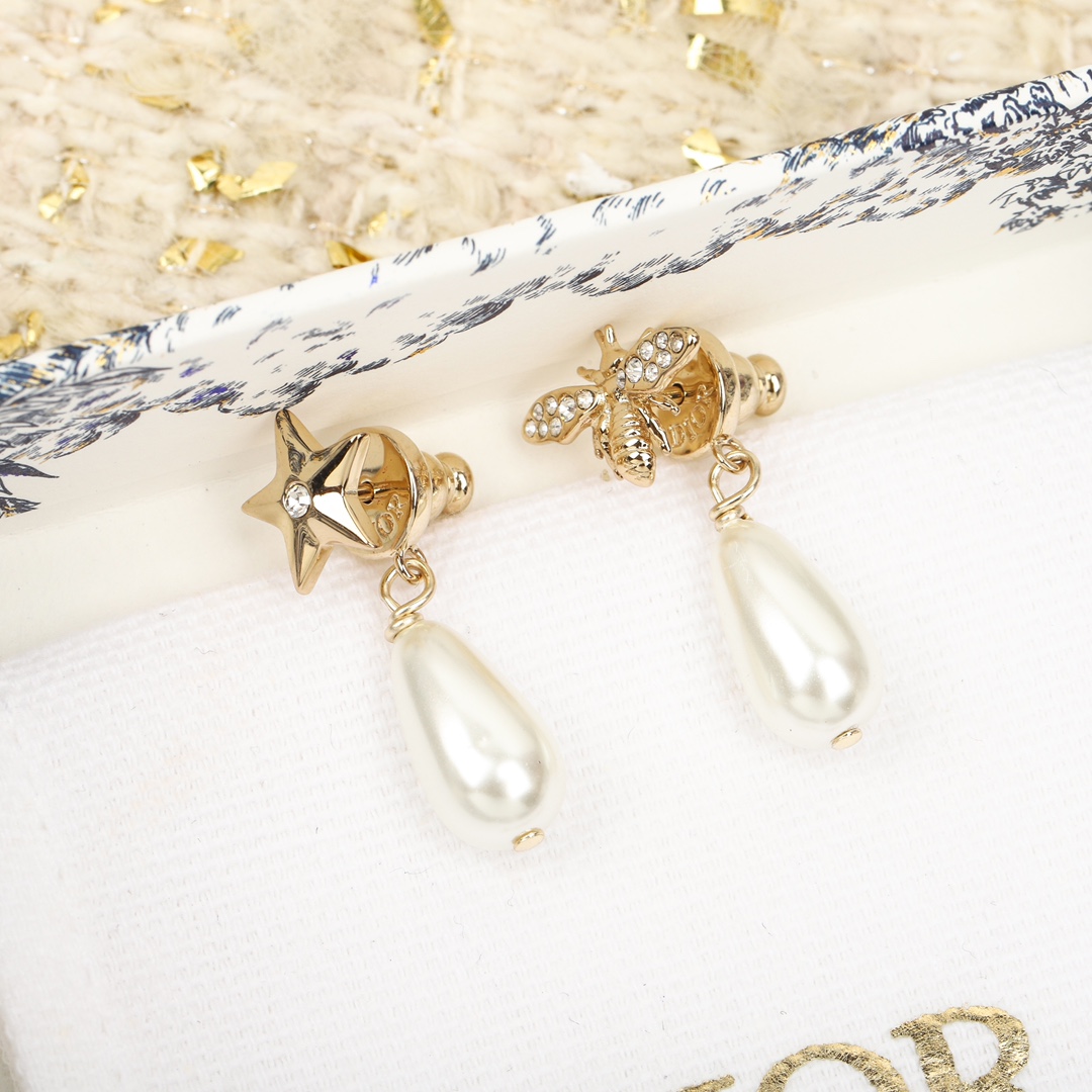 Dior Bee Letter Earrings