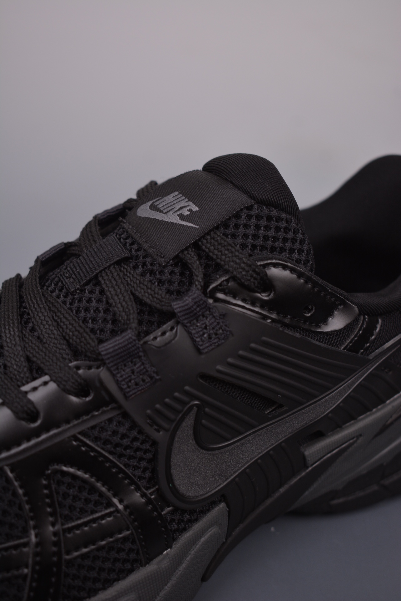 Nike Wmns V2K Runtekk LowBlack FD0736-001