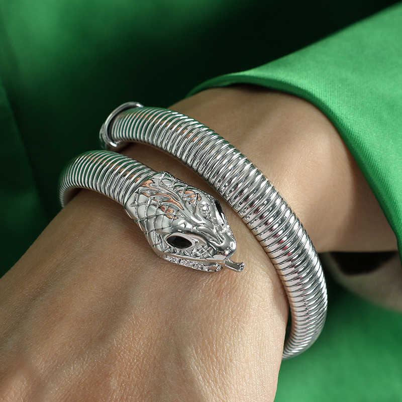 🌲Early Christmas Sale 49% OFF🌲Titanium Steel Cobra Stretch Bracelet – Bold Snake Design with Green Stone Accents