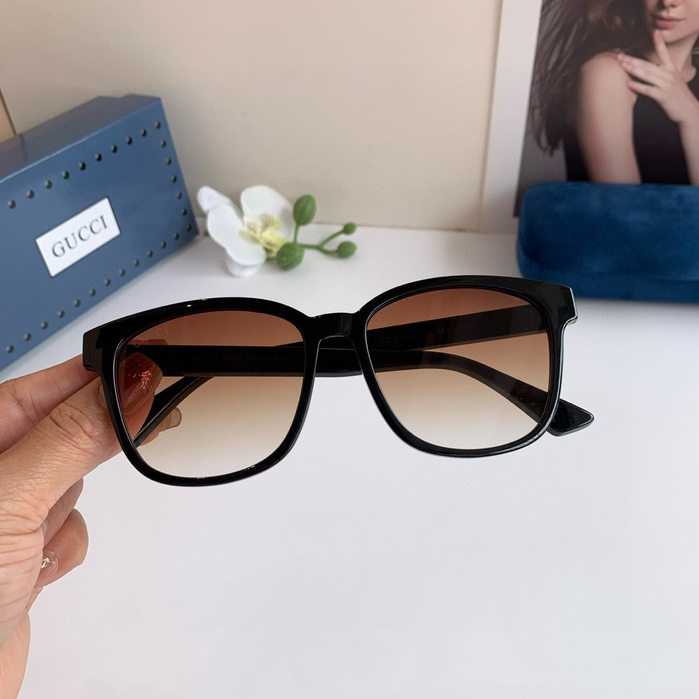 Gucci Round Frame Sunglasses