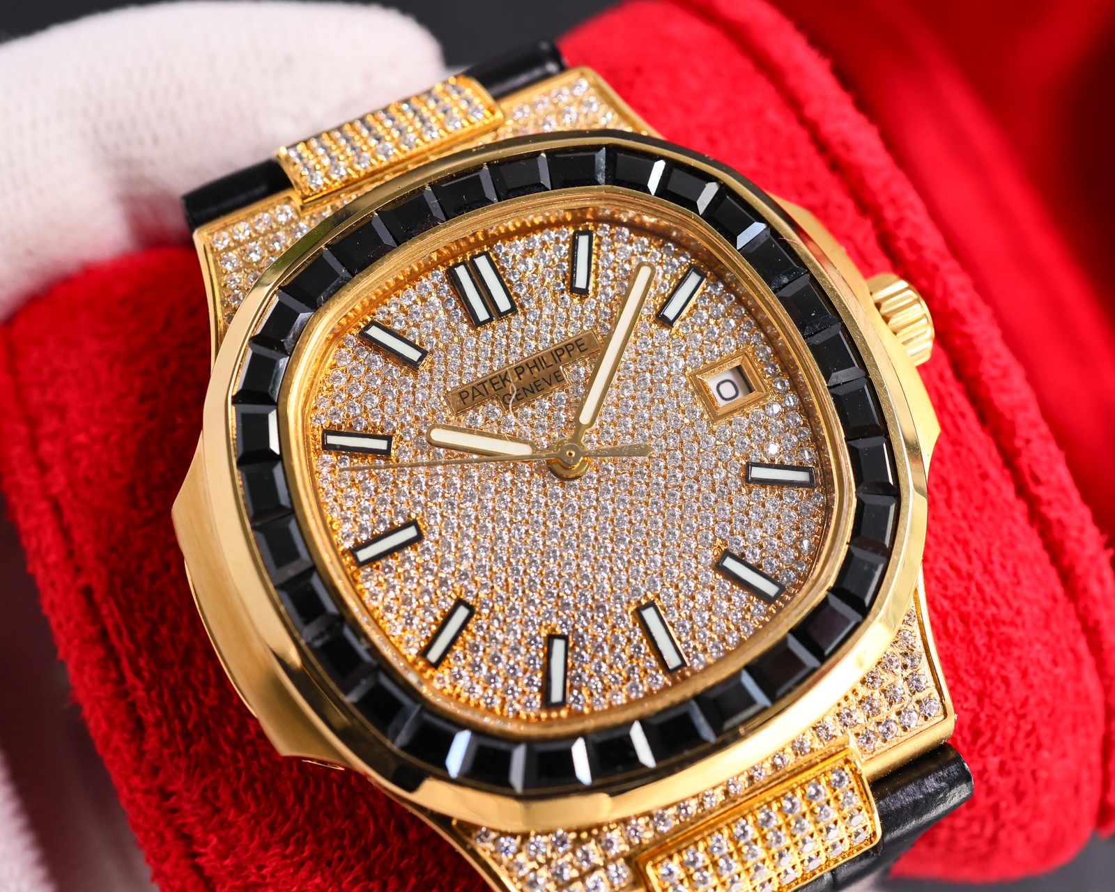Patek Philippe Diamond Limited Edition Series Nautilus 5711