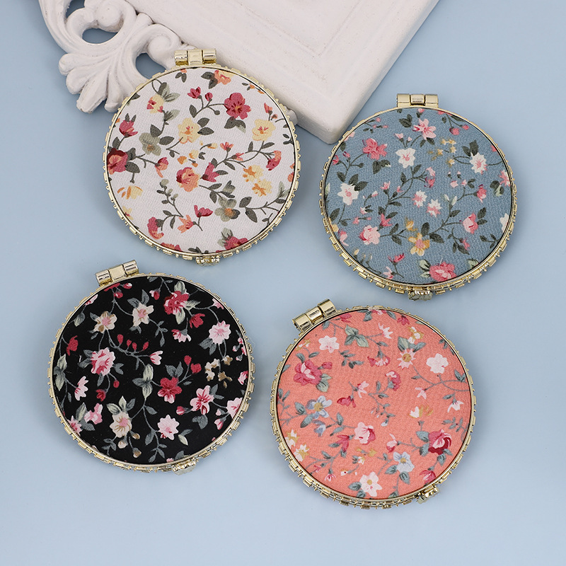 ❤️❤️Vintage Fabric Printed Double-Sided Folding Small Mirror 🔥(Pack of 4)