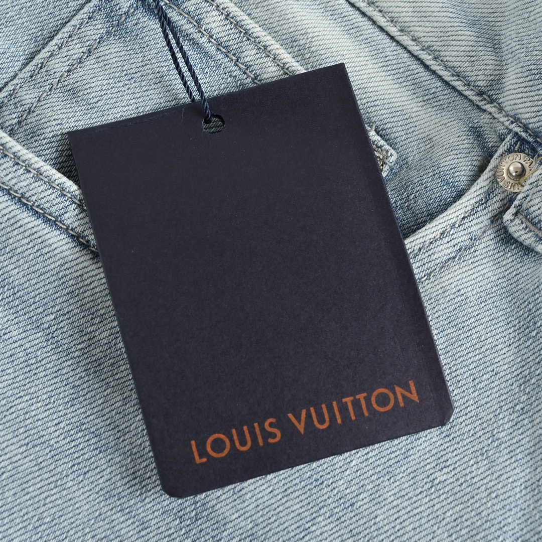 Louis Vuitton Inverted letter print jeans