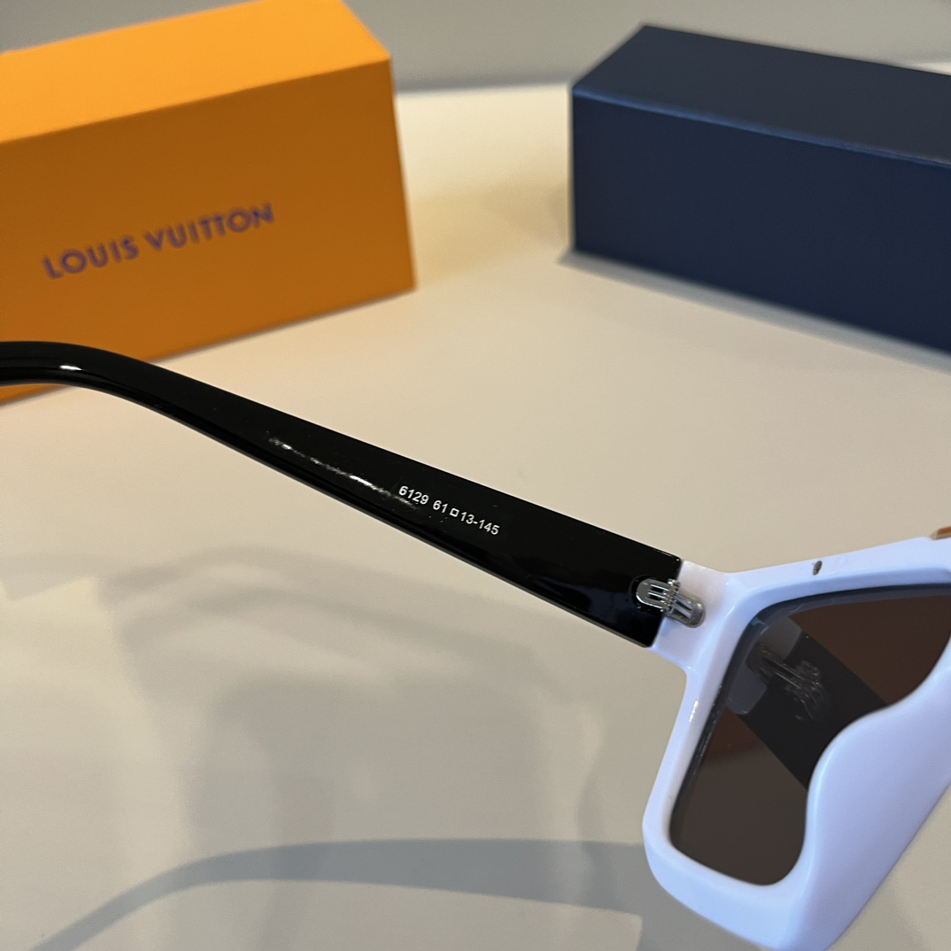 Louis Vuitton square-frame sunglasses