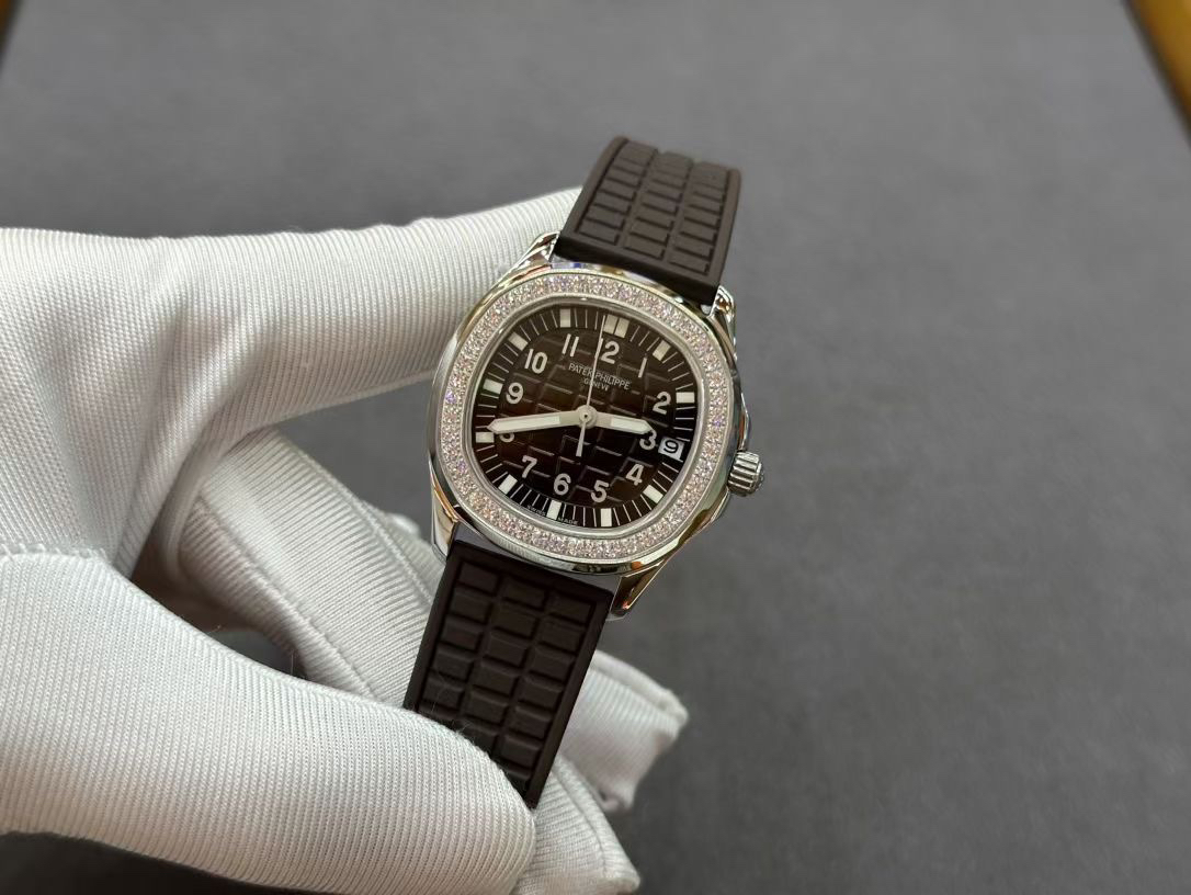 Patek Philippe Factory New AQUANAUT Series