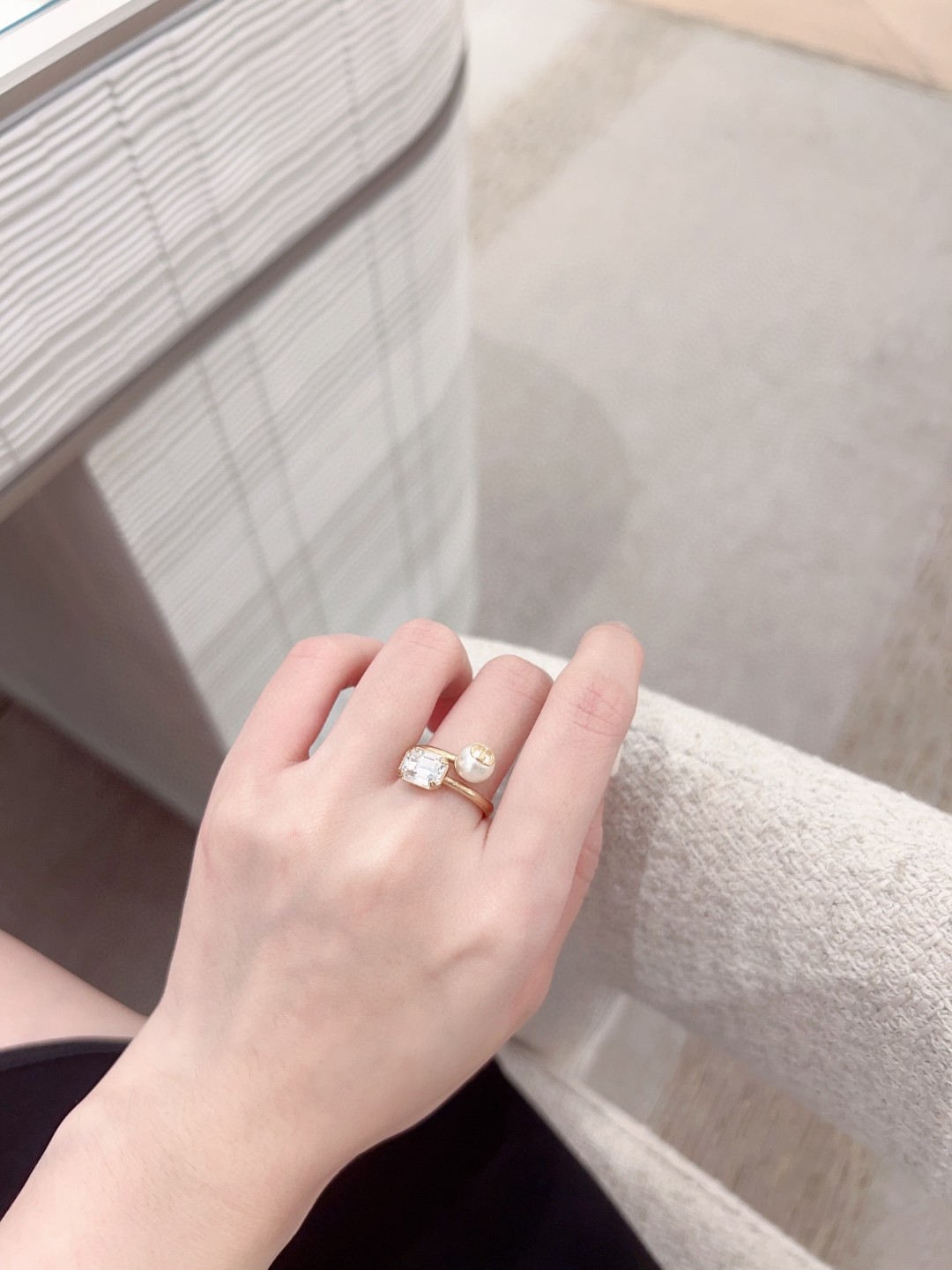 Dior Rock Sugar Square Diamond Pearl Ring