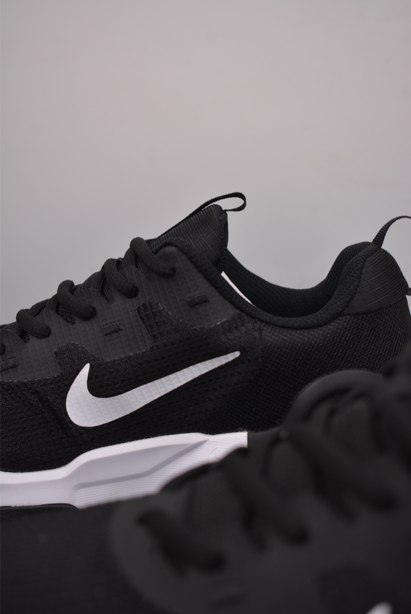 Nike Air Max Alpha TRAINER 5 Black and White DM0829-001