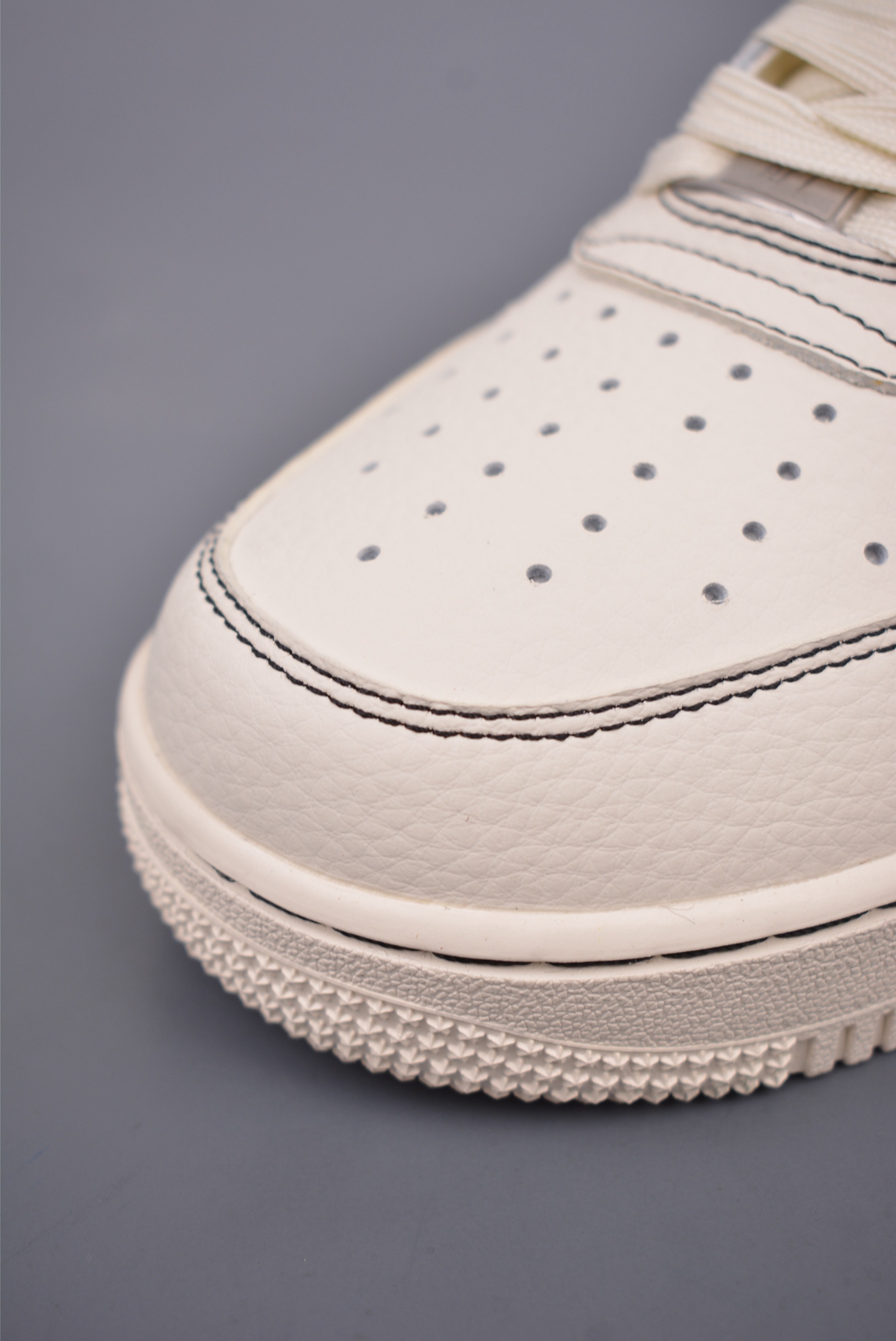 Nike Air Force 1´07 Low Beige Black HQ2037-200