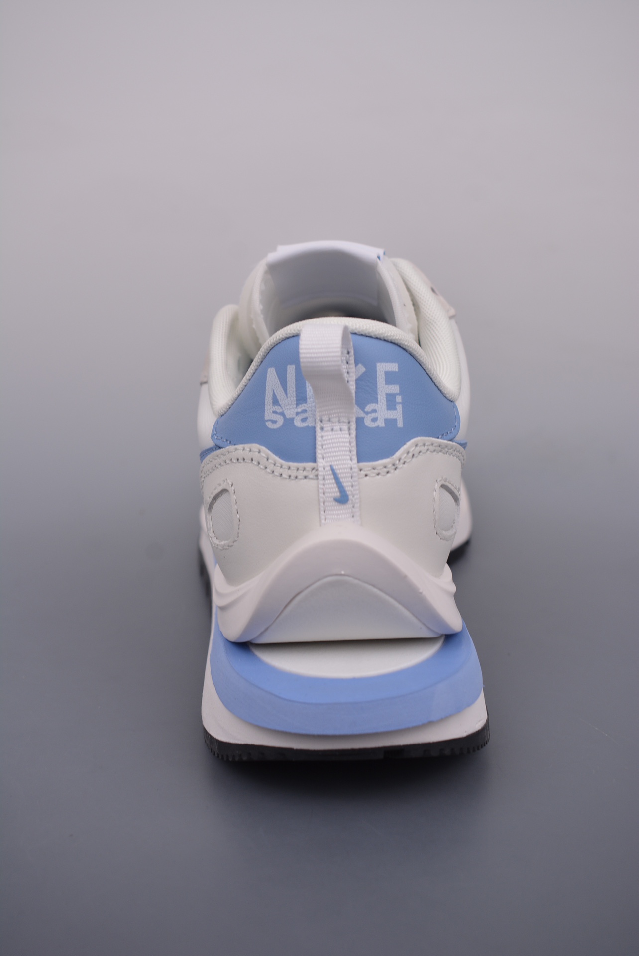 Sacai x Nike VaporWaffle 3.0 Beige University Blue DD1875-112
