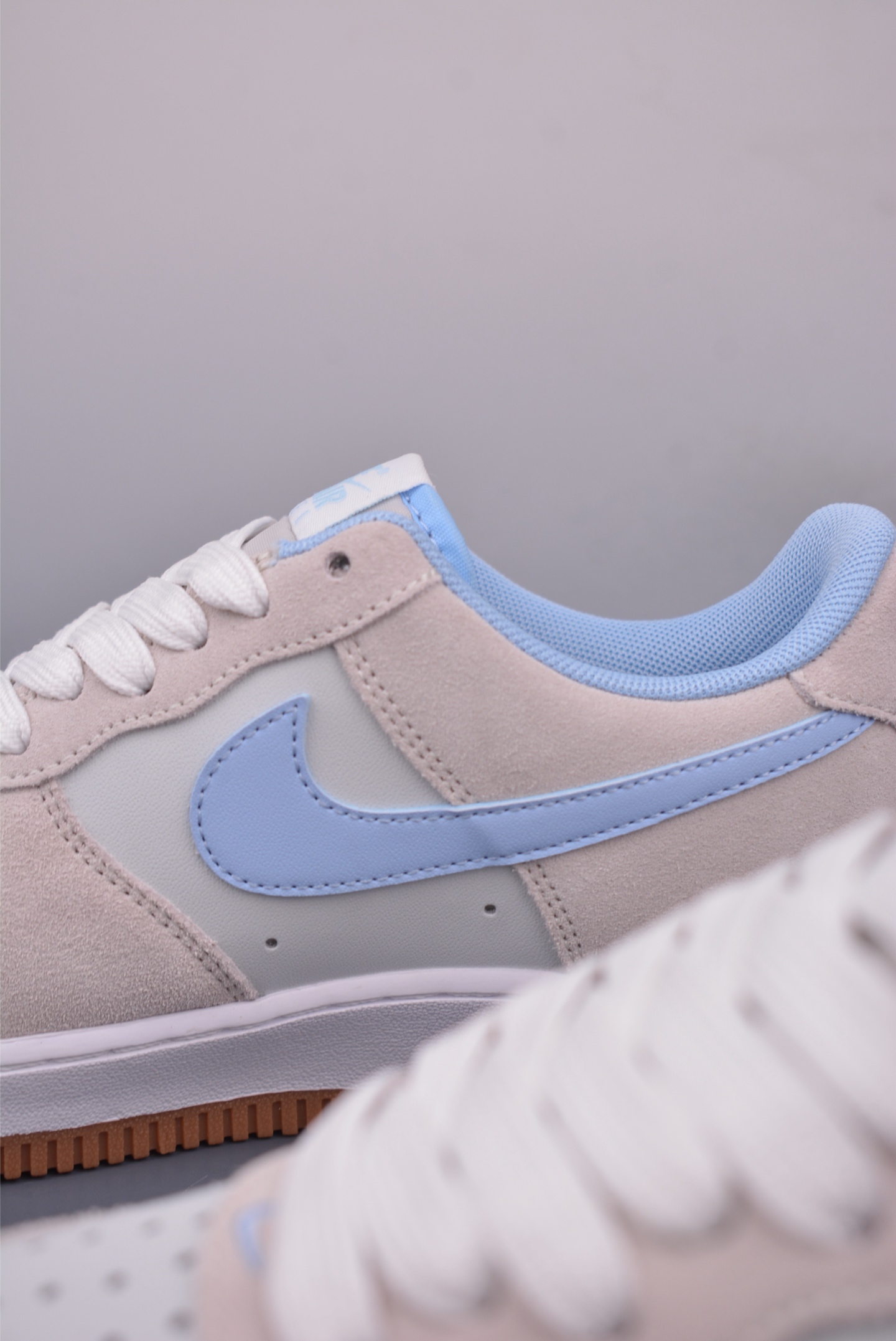 Nike Air Force 1'07 Low Sneakers White Gray Blue Raw Rubber Sole IB6388-002