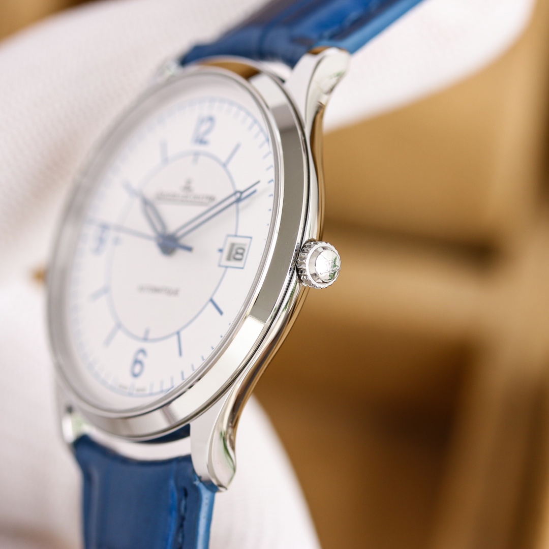 Jaeger-LeCoultre Master Ultra-Thin sector dial