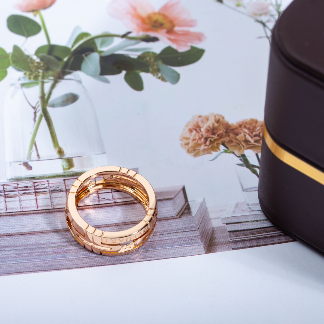 Bulgari hollow ring